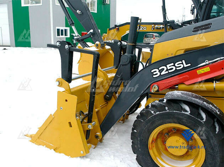 Вилы откидные паллетные Impulse PF2000 на ковш John Deere 325J/315SK/325SK картинка 115891